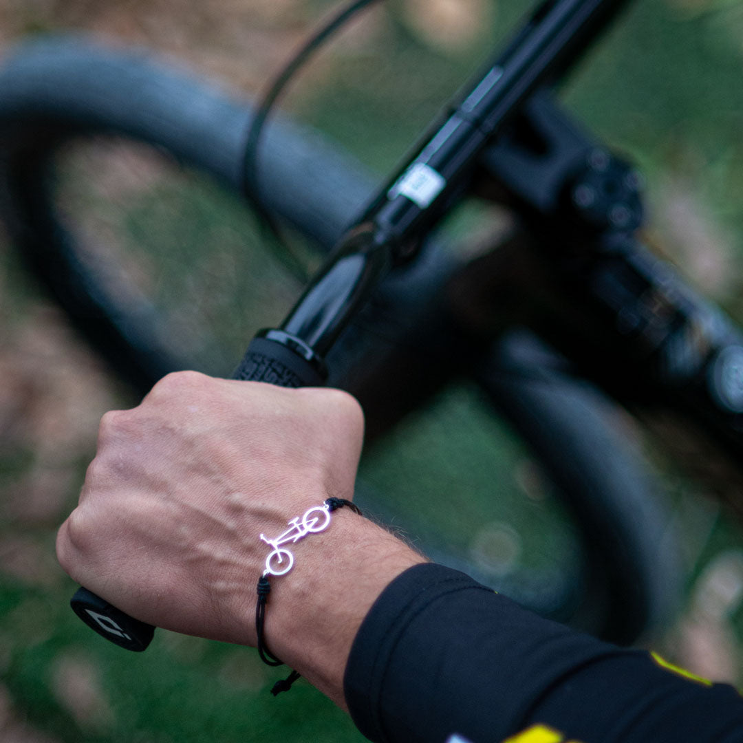 Bracciale in Filo Cerato nero con Bici da Corsa
